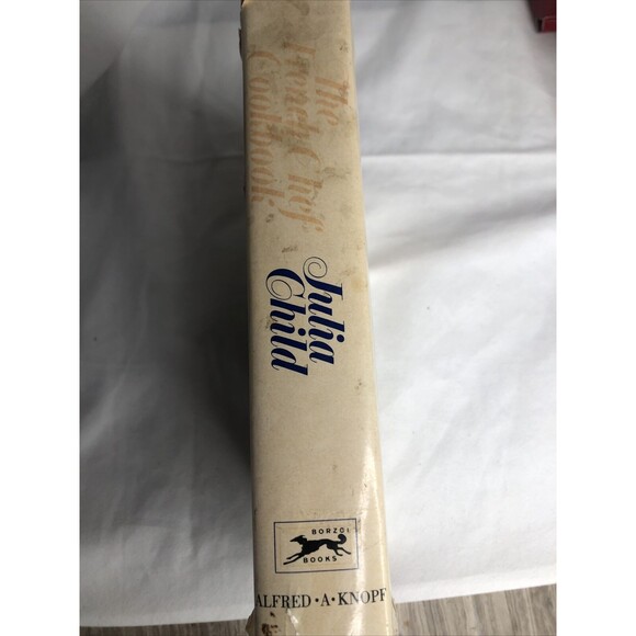 Vintage Julia Child, The French Chef Cookbook, 12th printing, 1978 Hard Cover - Picture 4 of 12